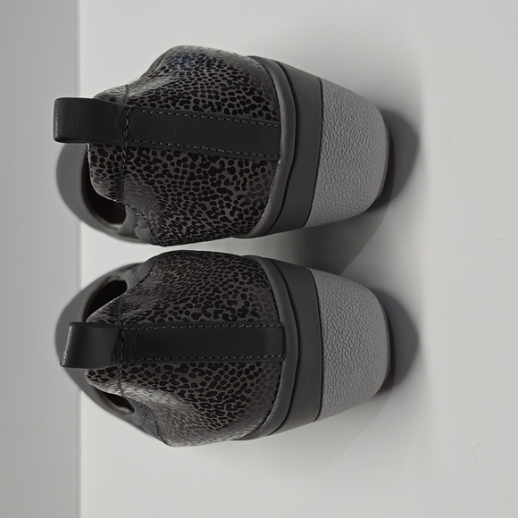 {Vionic} Women's Advantage Jacey Slip On Wedges Supportive Ladies Platform Wedge - Picture 6 of 11